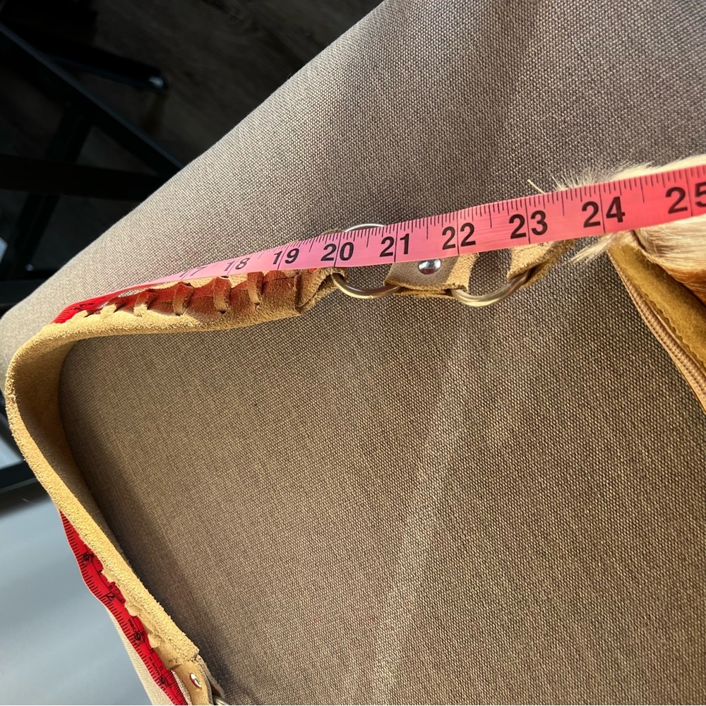 Vintage Christie Springbok (real hide) Shoulder Bag - Picture 9 of 10